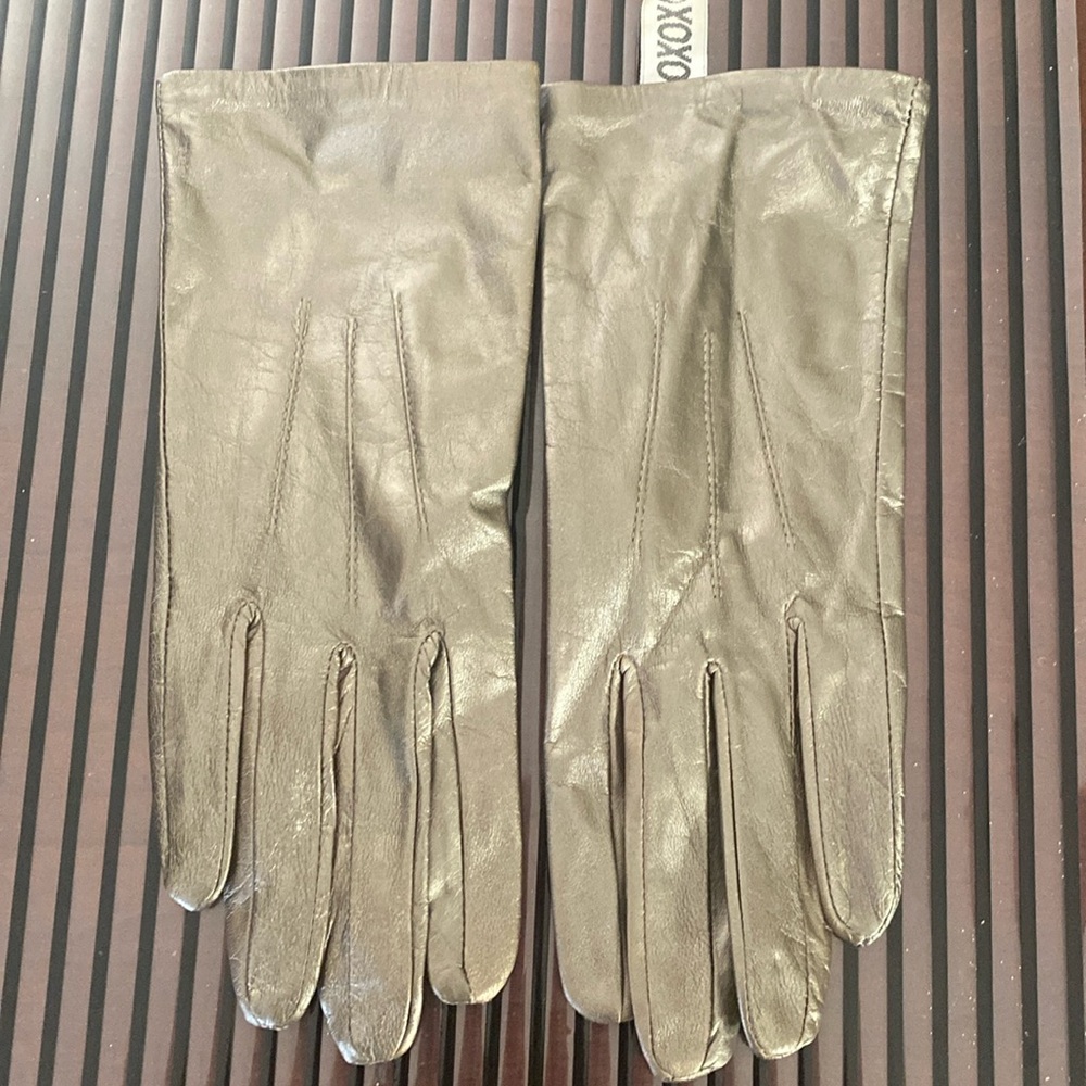 Women’s Dress Taupe Lame Leather Gloves. Size 7